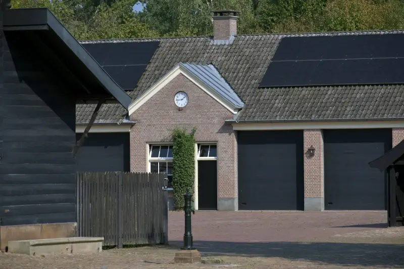 Zonnepanelen Onderhoud Den Haag: Kosten & Tips 2026